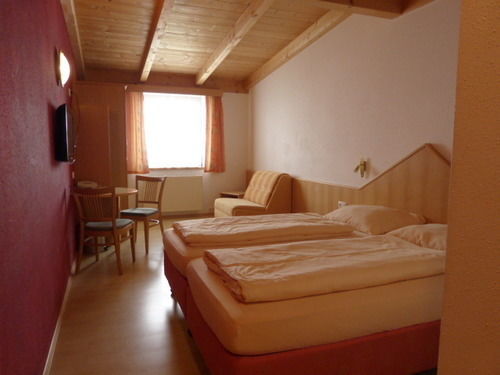 Hotel Wallackhaus Regiojet 3*